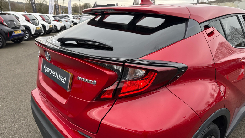 Toyota C-HR 1.8 Hybrid Design 5dr CVT Hybrid Hatchback